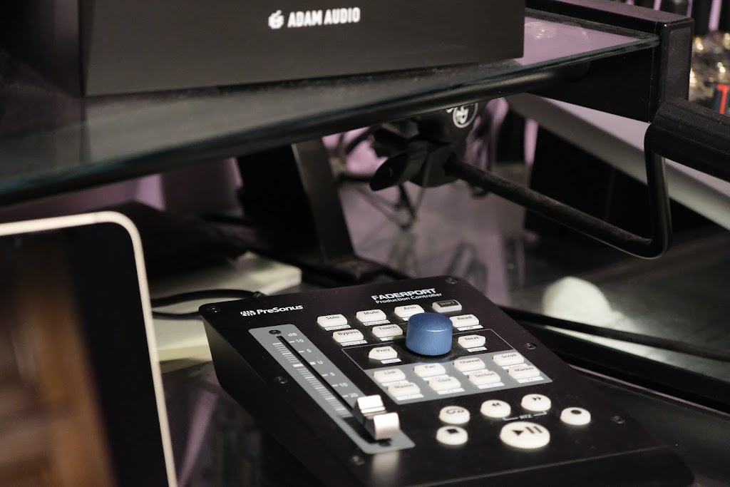 Streamgate Studio | 9 Glenell St, Blaxland NSW 2774, Australia | Phone: 0419 223 216