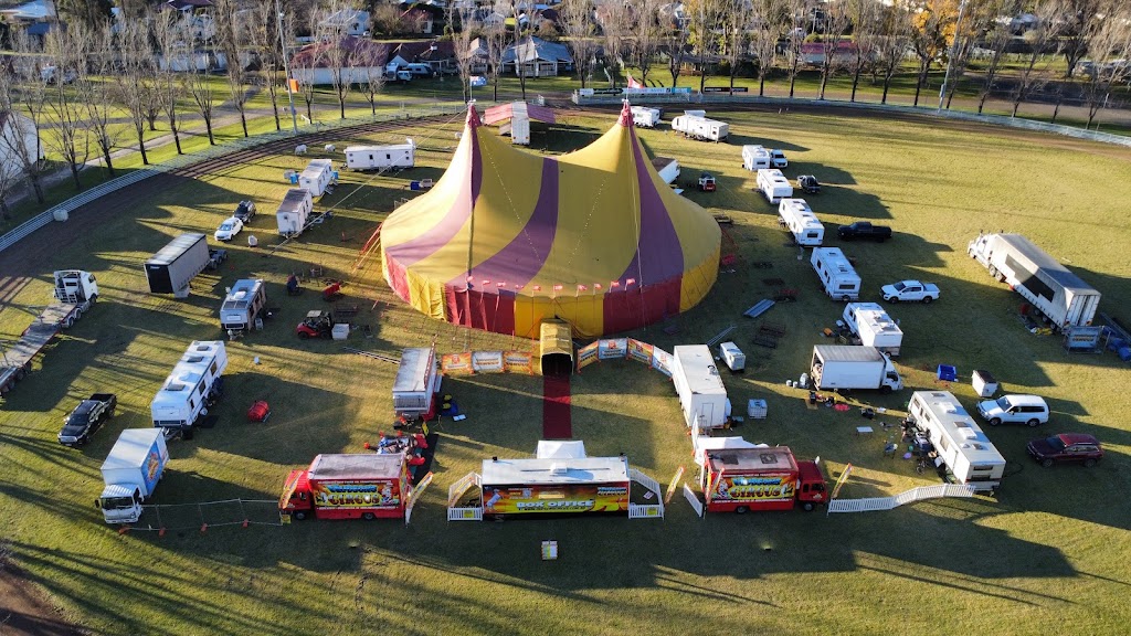 Hudsons Circus | Bourke St & Hunter Street, MAIN GATE, Torrington St, Glen Innes NSW 2370, Australia | Phone: 0458 483 766
