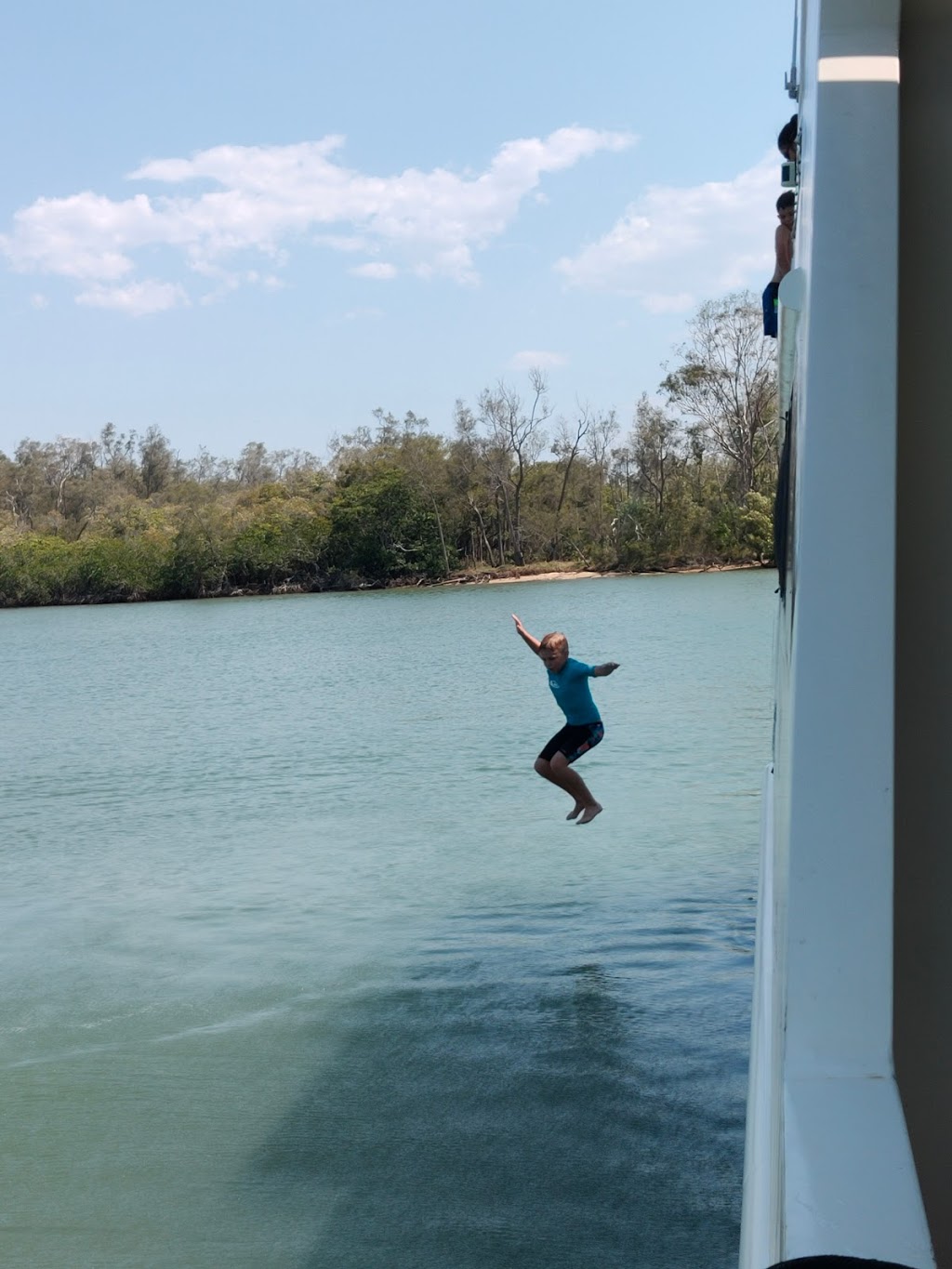 Noosa River Houseboats | 9 Cardell Road, Tewantin QLD 4565, Australia | Phone: 1300 853 787