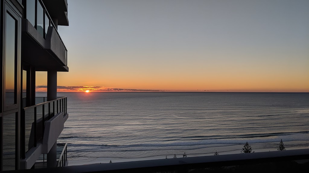 Boardwalk Burleigh Beach | 1877/1879 Gold Coast Hwy, Burleigh Heads QLD 4220, Australia | Phone: (07) 5677 0888