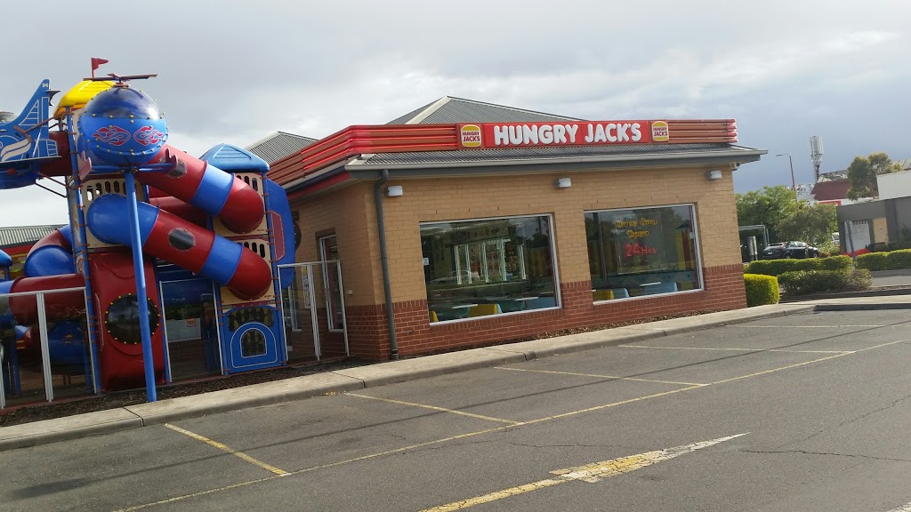 Hungry Jacks Altona Meadows | restaurant | 1 Central Ave, Altona Meadows VIC 3028, Australia | 0393158377 OR +61 3 9315 8377