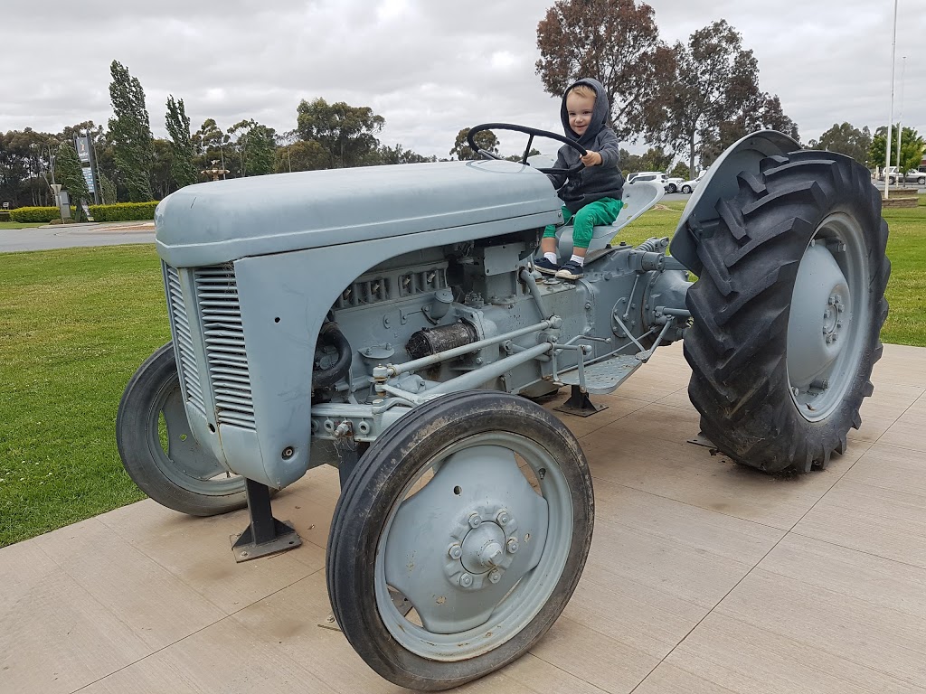 Shepparton Motor Museum and Collectibles | 7725 Goulburn Valley Hwy, Kialla VIC 3631, Australia | Phone: (03) 5823 5833