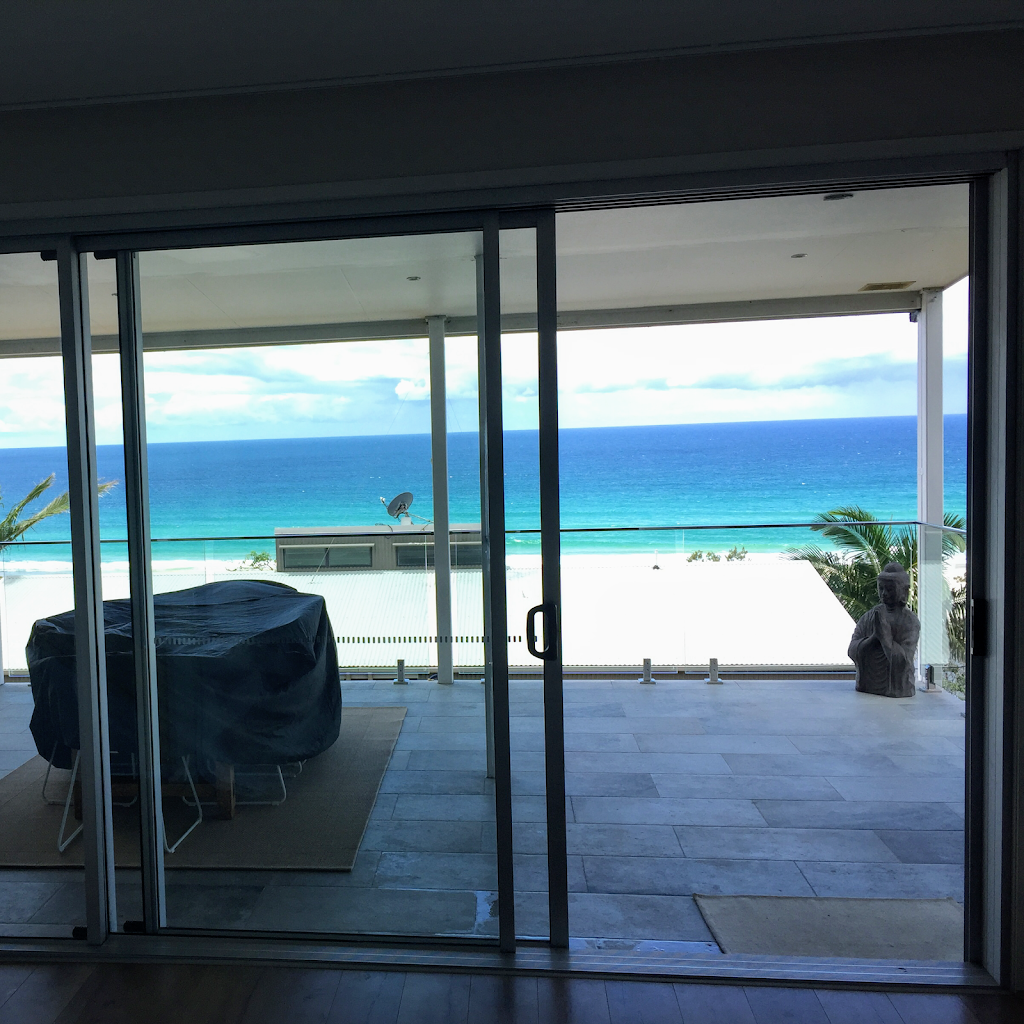 Clean Glass Window Cleaning |  | Panorama Dr, Tweed Heads NSW 2485, Australia | 0413464164 OR +61 413 464 164
