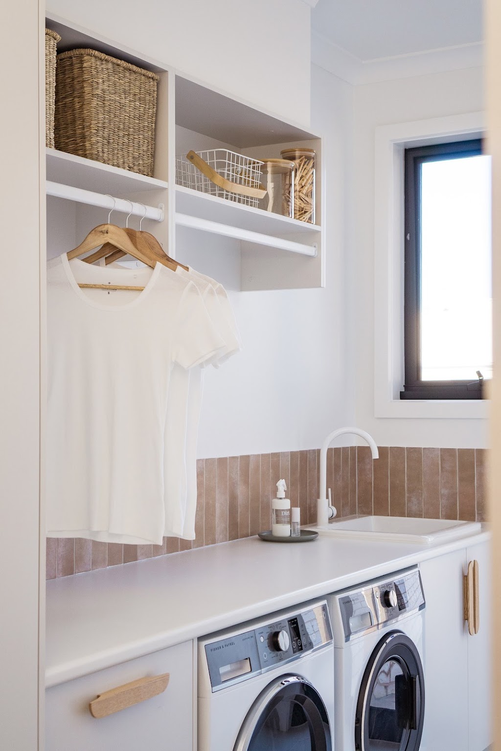 Lane Housing Co Bendigo Display Home | 8 Imagine Dr, Strathfieldsaye VIC 3551, Australia | Phone: (03) 5406 9090