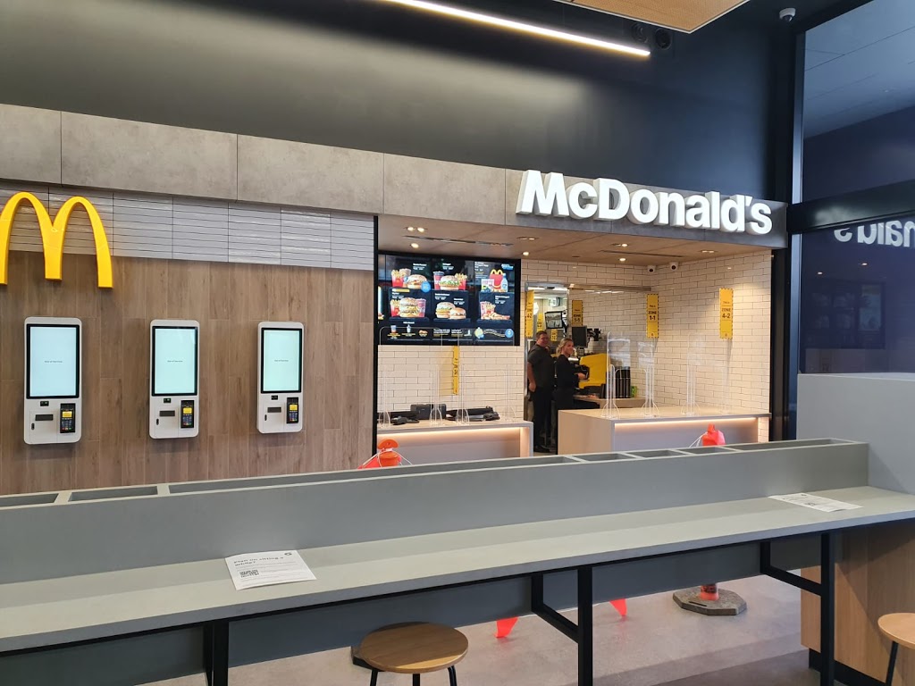 McDonalds BP Ballina Travel Centre | meal takeaway | 41 Bruxner Hwy, West Ballina NSW 2478, Australia | 0256664900 OR +61 2 5666 4900