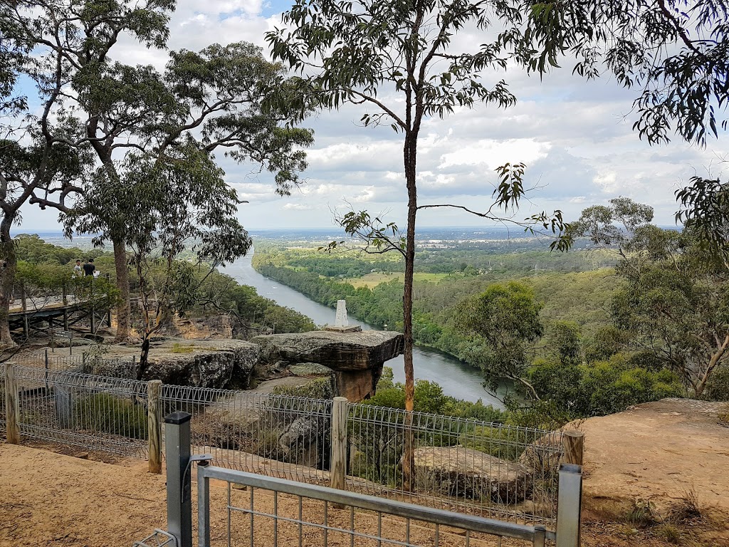 Mount Portal Lookout | Unnamed Rd,, Blue Labyrinth NSW 2782, Australia