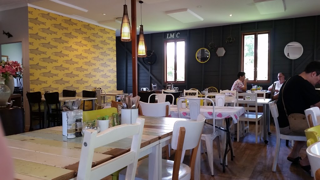 Let Minnow Cafe | 57 Park Ave, Clayfield QLD 4011, Australia | Phone: (07) 3357 8771