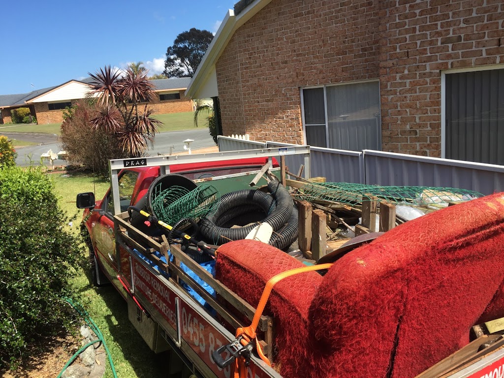 Red Rocket Rubbish Removal | 39 Flynn St, Port Macquarie NSW 2444, Australia | Phone: 0455 833 797