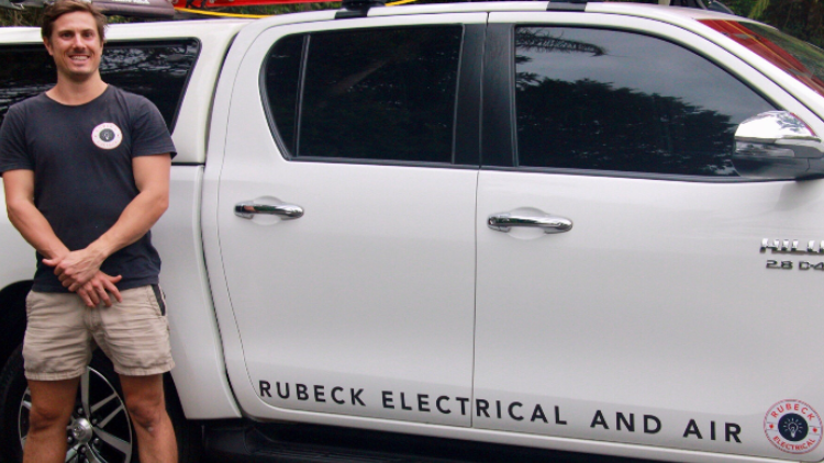 Rubeck Electrical and Air | 4/107-109 Petrel Ave, Mermaid Beach QLD 4218, Australia | Phone: 0407 657 340
