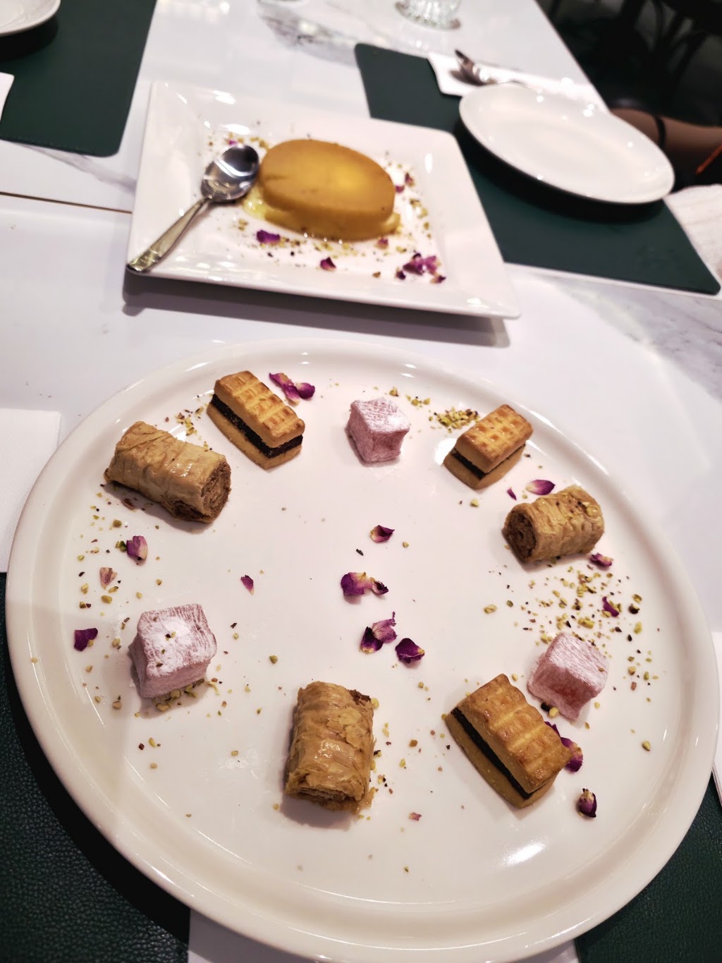 Sahra Bistro | GR073, 14 Market Ln, Rouse Hill NSW 2155, Australia | Phone: (02) 8884 0204