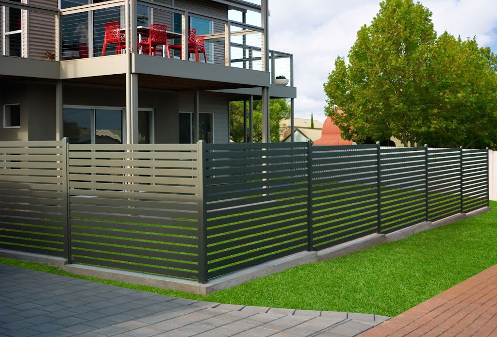 Aluminium Slat Fencing and Gates | 5 Templar Pl, Bennetts Green NSW 2290, Australia | Phone: 0416 189 028