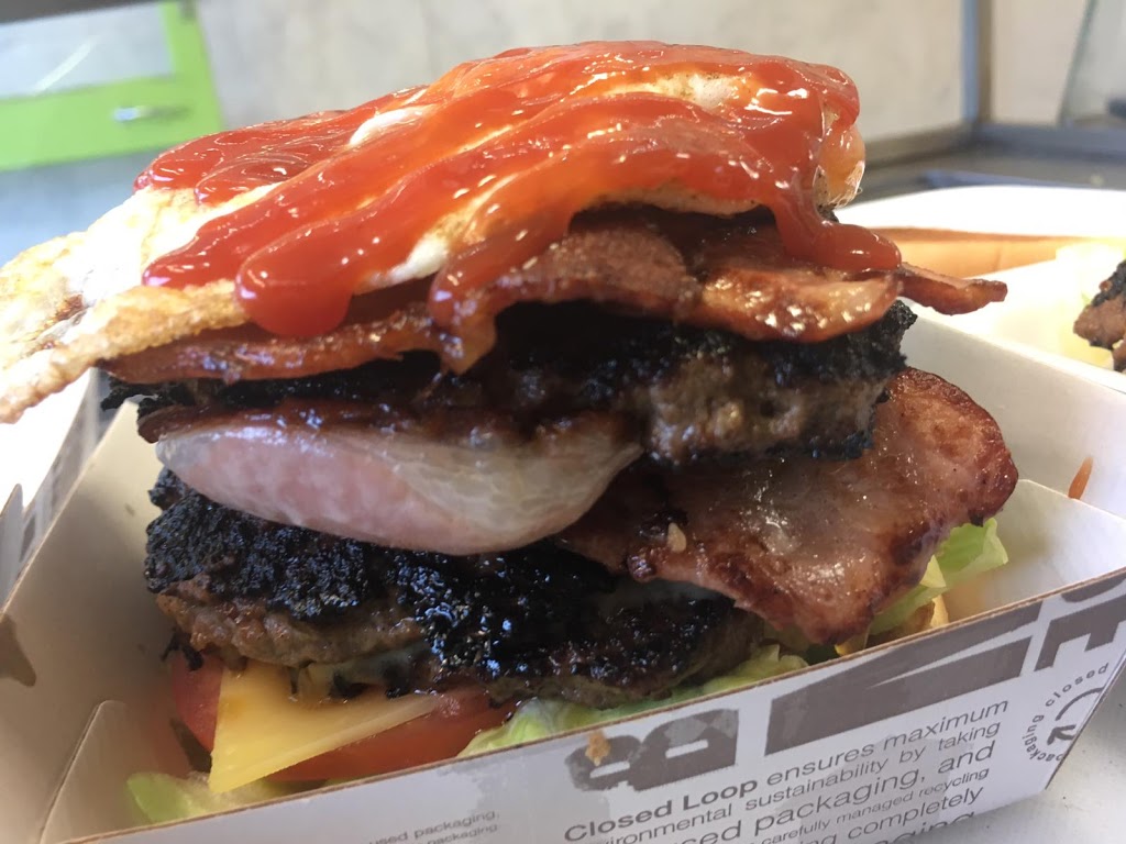Lakedge takeaway burger & fish n chips (Eddie kitchen) | restaurant | 254 Lakedge Ave, Berkeley Vale NSW 2261, Australia | 0243882341 OR +61 2 4388 2341