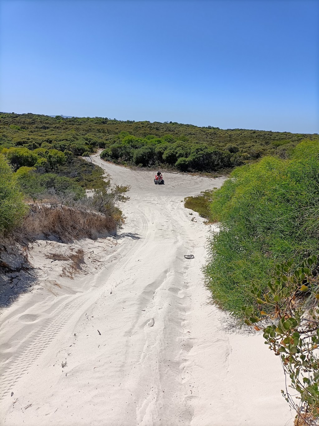 False Entrance campground | Useless Loop Rd, Carrarang WA 6537, Australia | Phone: (08) 9948 2226