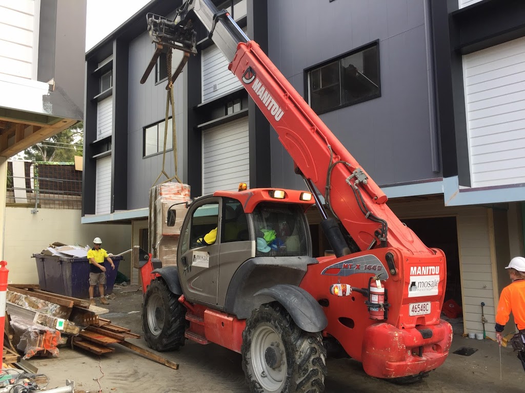 Crane Truck Hire & Transport Services - On The Move Transport -  | moving company | 24 Renfrew Dr, Highland Park QLD 4211, Australia | 0422146659 OR +61 422 146 659