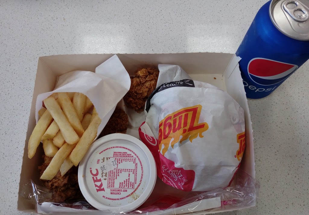 KFC Rosebud | meal takeaway | 1219 Point Nepean Road (Cnr Third Avenue Corner, Third Ave, Rosebud VIC 3939, Australia | 0359811244 OR +61 3 5981 1244
