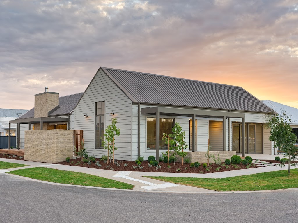 Roseleigh Homes - Millar Display | 1 Oriole Wy, Nar Nar Goon VIC 3812, Australia | Phone: (03) 5622 6777