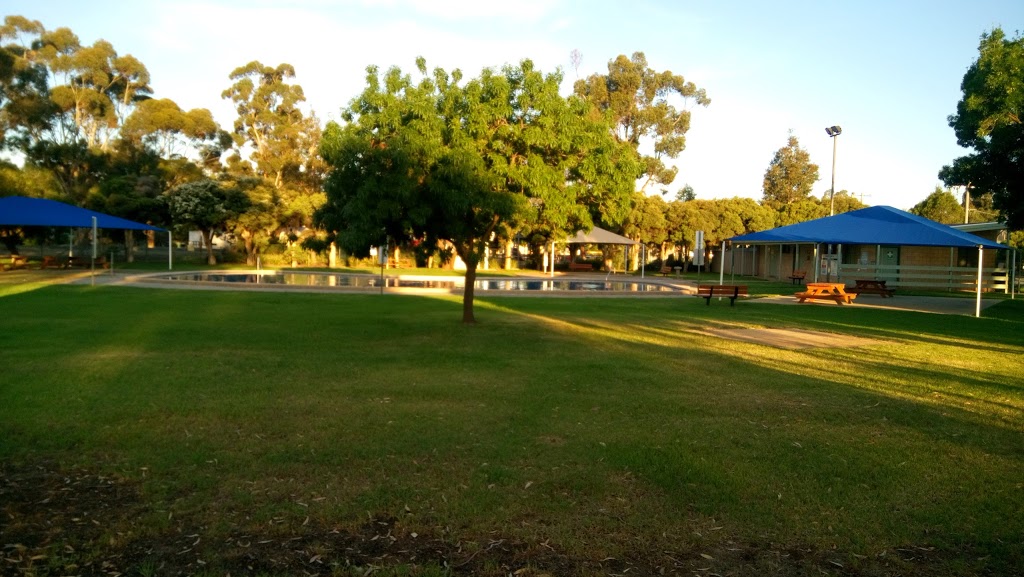 Merrigum Pool |  | Morrissey St, Merrigum VIC 3618, Australia | 0358552508 OR +61 3 5855 2508