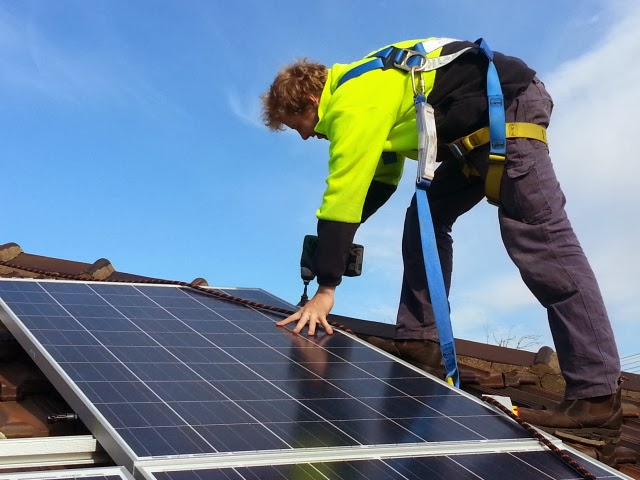 Eastern Solar Cleaning & Maintenance | electrician | Albert Ave, Boronia VIC 3155, Australia | 0401751267 OR +61 401 751 267