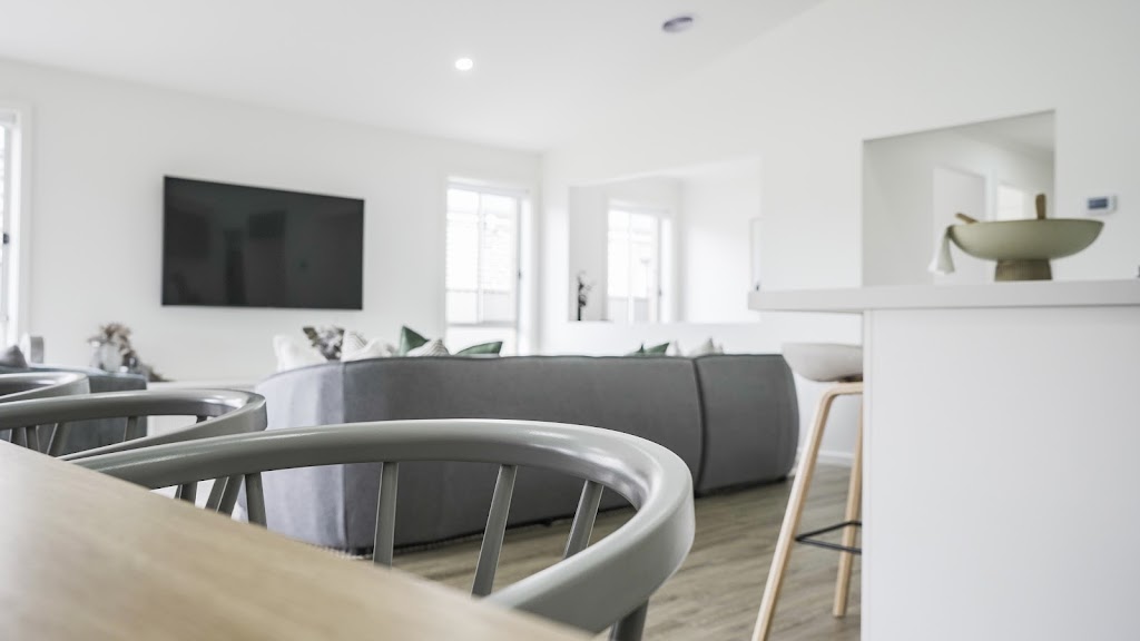 Langdon Building - Winter Valley Display | 115 Ballarat-Carngham Rd, Winter Valley VIC 3358, Australia | Phone: 1300 660 764