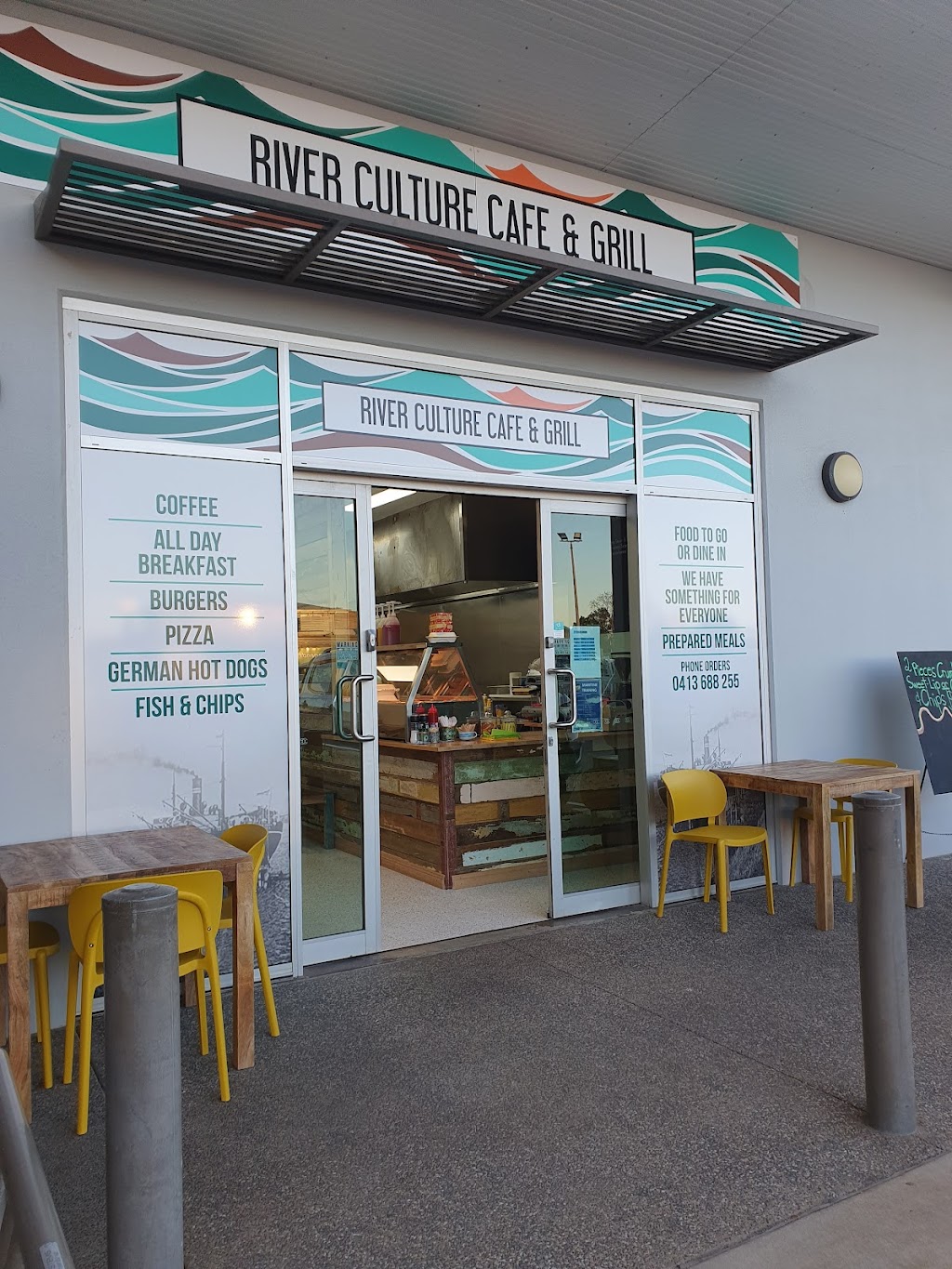 River Culture Cafe & Grill | meal takeaway | 4/115 Hermans Rd, Burnett Heads QLD 4670, Australia | 0413688255 OR +61 413 688 255