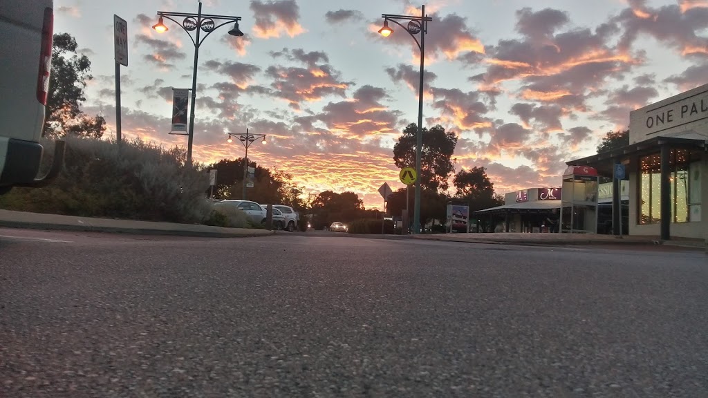 Dunsborough Park Shopping Centre | shopping mall | 34 Dunn Bay Rd, Dunsborough WA 6281, Australia