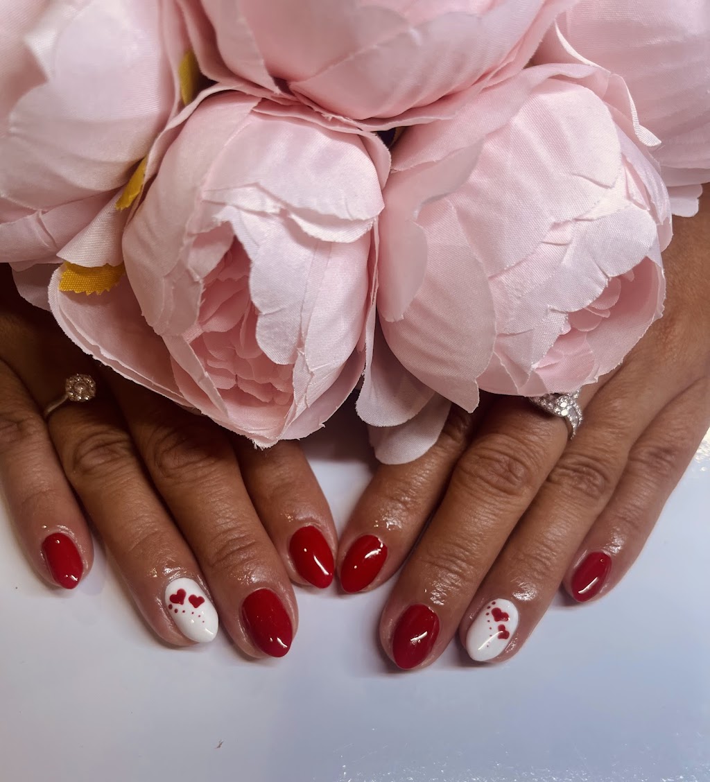 Hue nails | 33 Dean St, Tocumwal NSW 2714, Australia | Phone: 0459 990 700