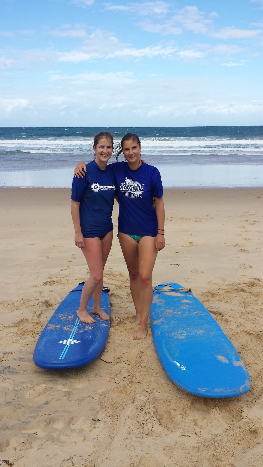 Caloundra Surf School | 1 Robe St, Currimundi QLD 4551, Australia | Phone: 0413 381 010