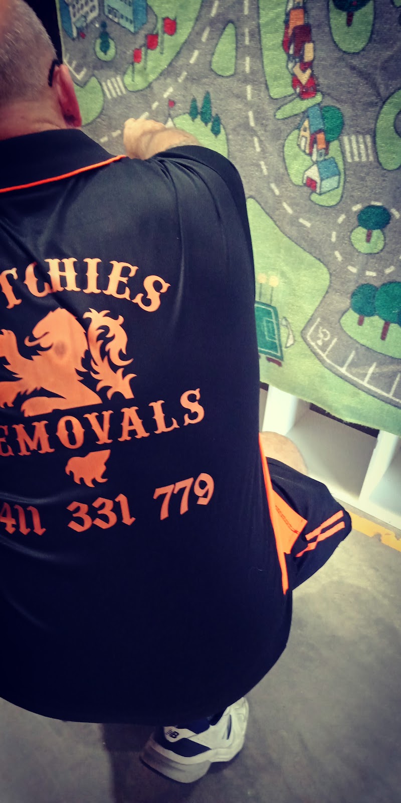 Dutchies Removals | 36 Ashcroft Cres, Monash ACT 2905, Australia | Phone: 0411 331 779
