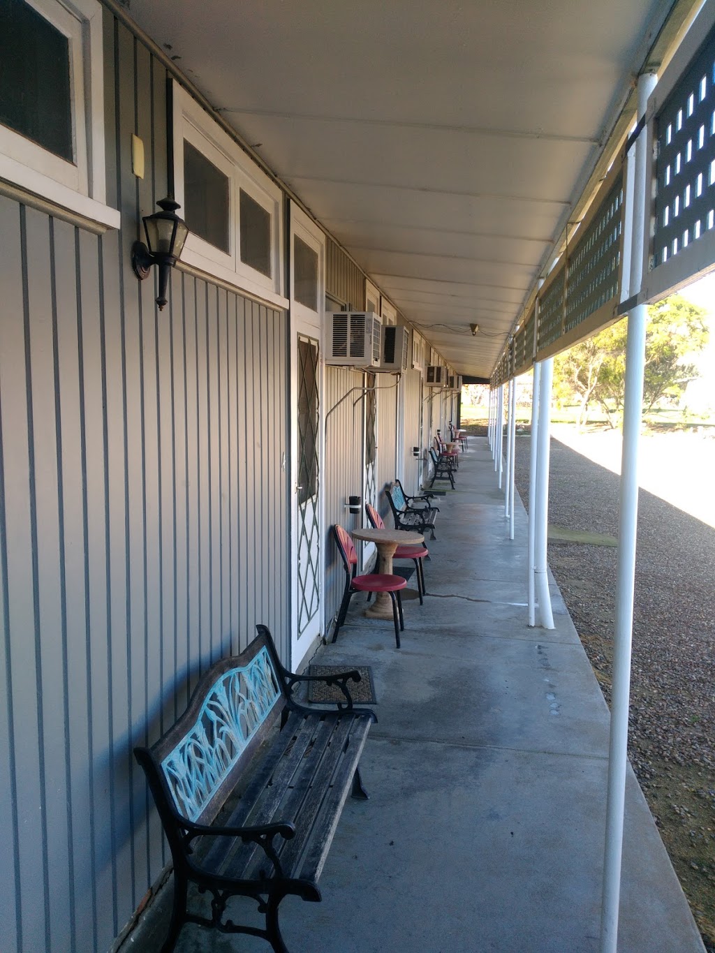 Bushmans Retreat Motel Gundagai | 116 Mount St, South Gundagai NSW 2722, Australia | Phone: (02) 6944 1433