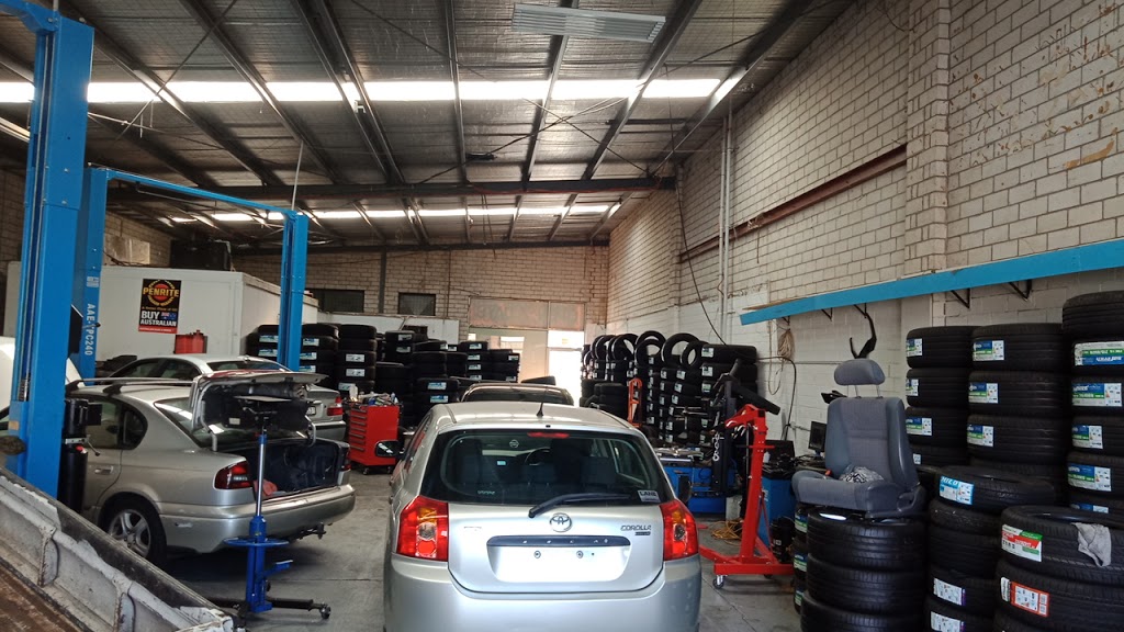 Ilyas Auto Tech | car repair | 1/13 Handley Cres, Dandenong VIC 3175, Australia | 0456783564 OR +61 456 783 564