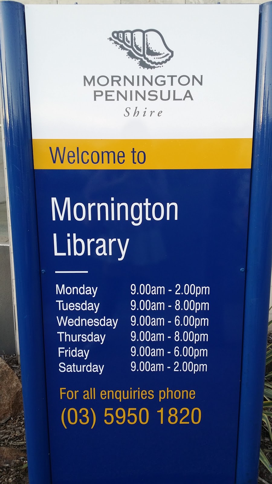 Mornington Library | library | Vancouver St, Mornington VIC 3931, Australia | 0359501820 OR +61 3 5950 1820