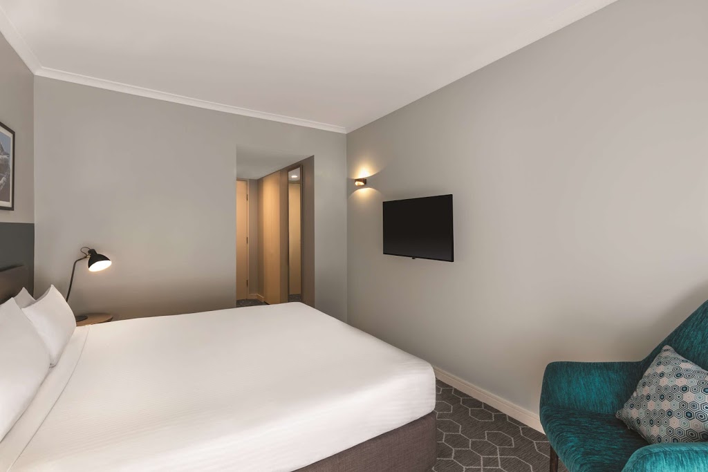 Vibe Hotel Rushcutters Bay Sydney | 100 Bayswater Rd, Rushcutters Bay NSW 2011, Australia | Phone: (02) 8353 8988