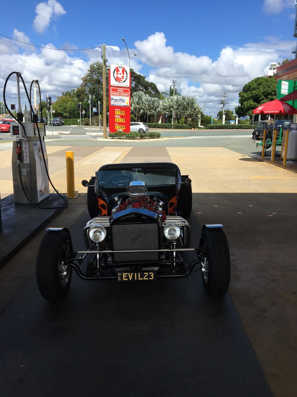 Red Dog Petroleum | gas station | 1256 Anzac Ave, Kallangur QLD 4503, Australia | 0732856794 OR +61 7 3285 6794