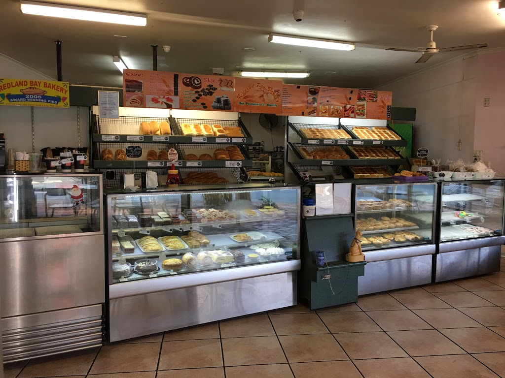 Redland Bay Bakery | bakery | 160 Broadwater Terrace, Redland Bay QLD 4165, Australia | 0420675737 OR +61 420 675 737