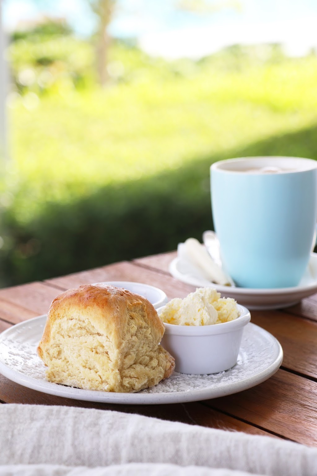 Calypso Bay Café | Calypso Bay Sales Office, 3 Recreation Pl, Jacobs Well QLD 4208, Australia | Phone: (07) 2100 0804