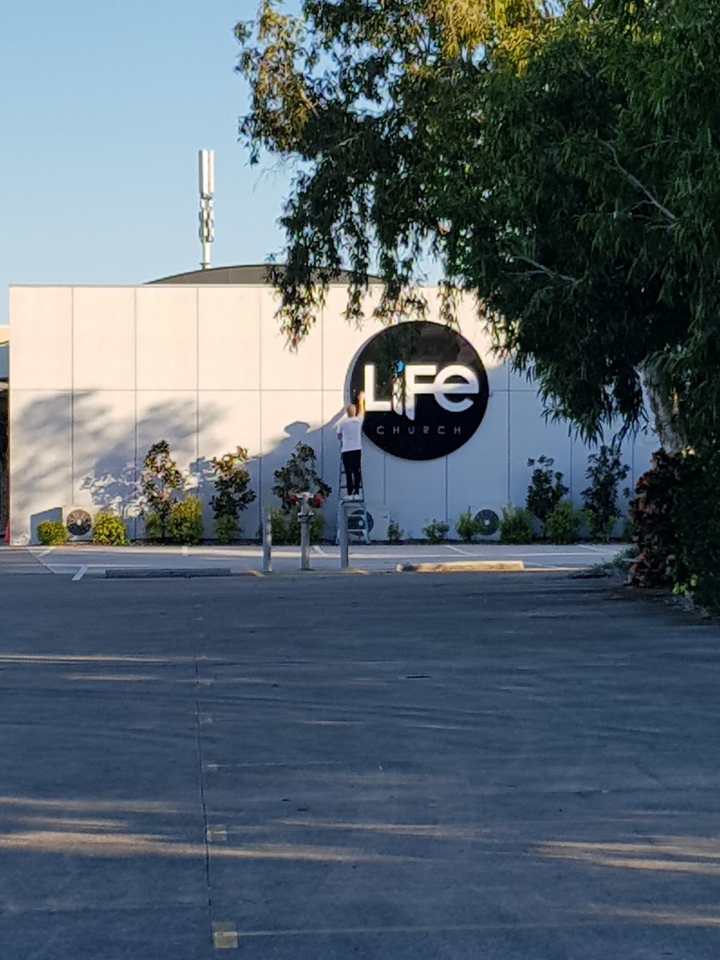 Life Church | 6 Kawana Island Blvd, Warana QLD 4575, Australia | Phone: (07) 5493 4033