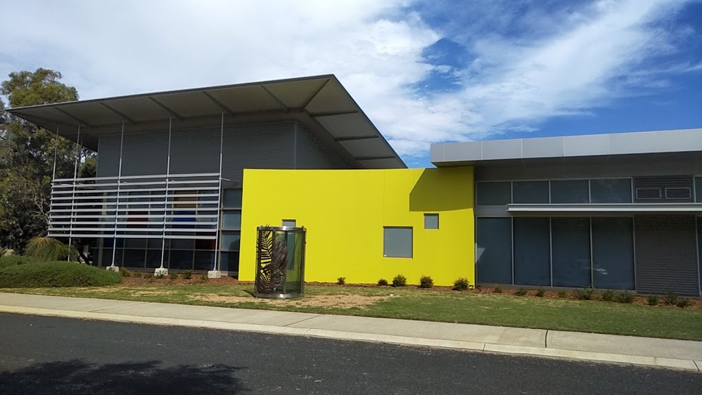 Falcon E Library & Community Centre | library | Cobblers Rd &, Flavia St, Falcon WA 6210, Australia | 0895503230 OR +61 8 9550 3230