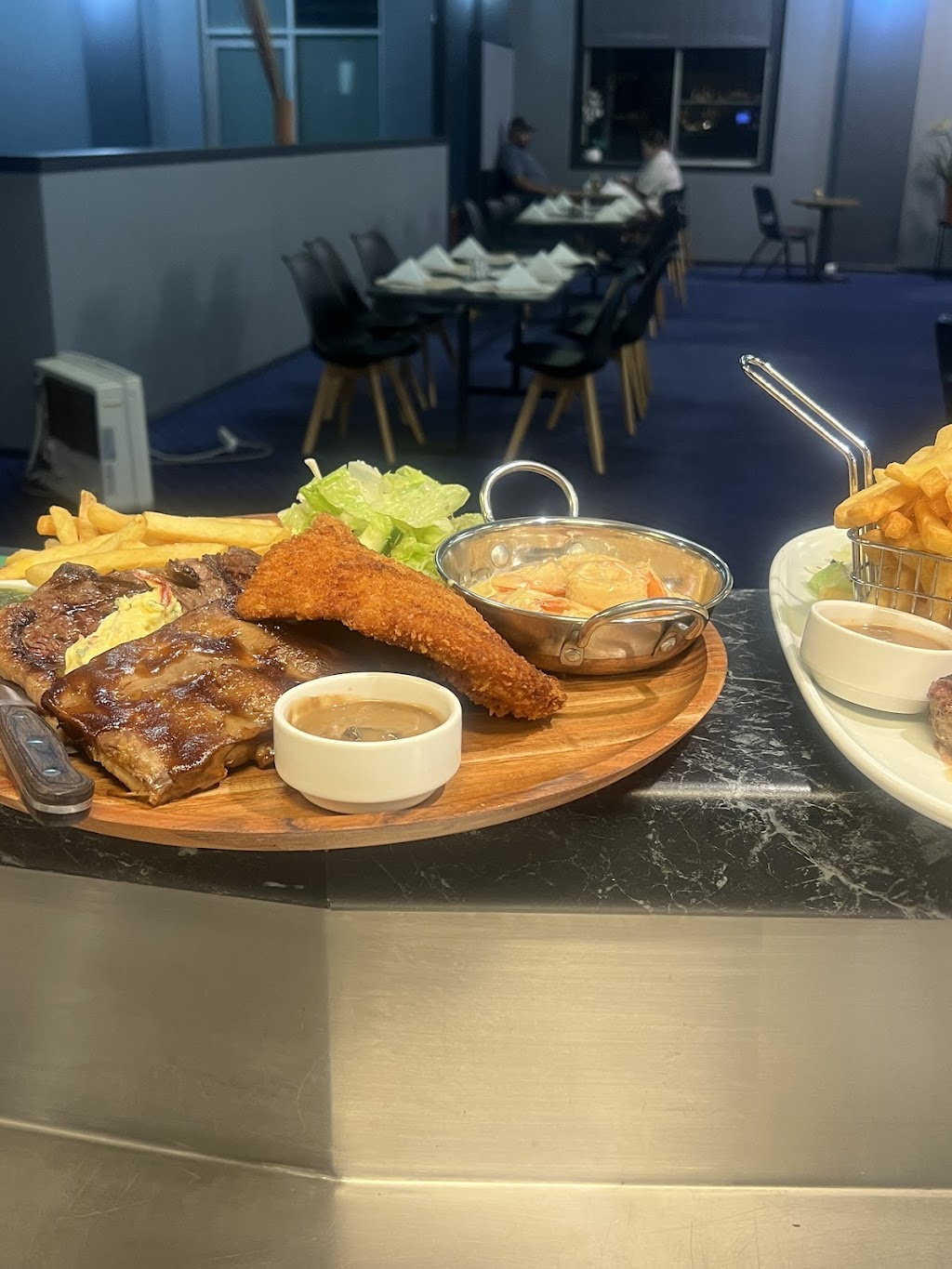 The Local Grill | browns ave, Rodd St, Canowindra NSW 2804, Australia | Phone: 0424 129 208