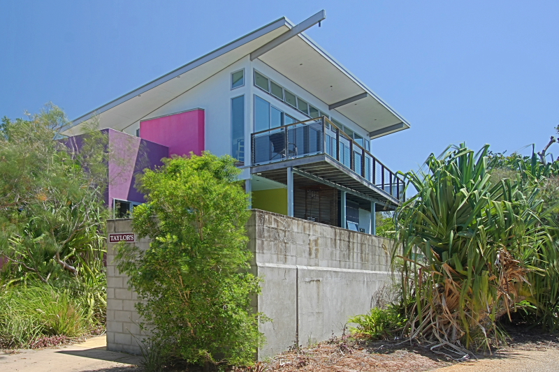 A PERFECT STAY Taylors at Tallows | 2 Alcorn St, Byron Bay NSW 2481, Australia | Phone: 1300 588 277