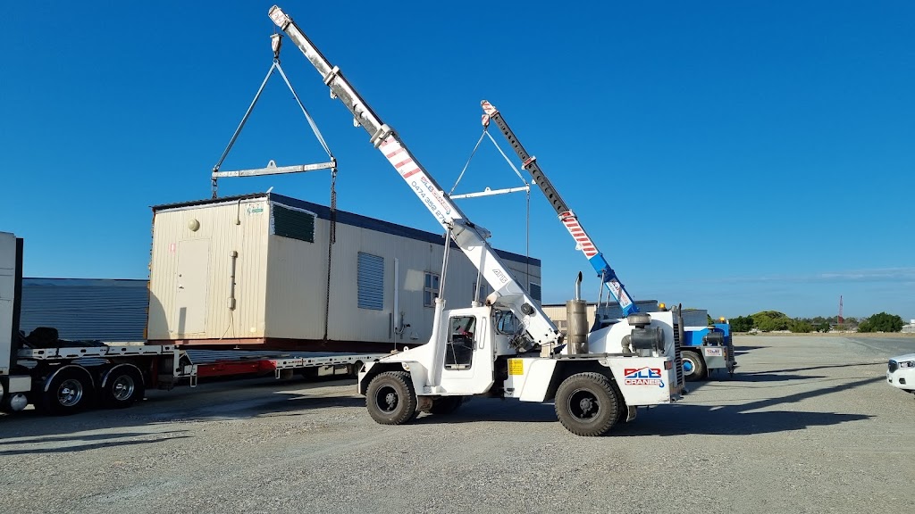DLB Cranes | 374 Stapylton Jacobs Well Rd, Stapylton QLD 4207, Australia | Phone: 0474 352 276