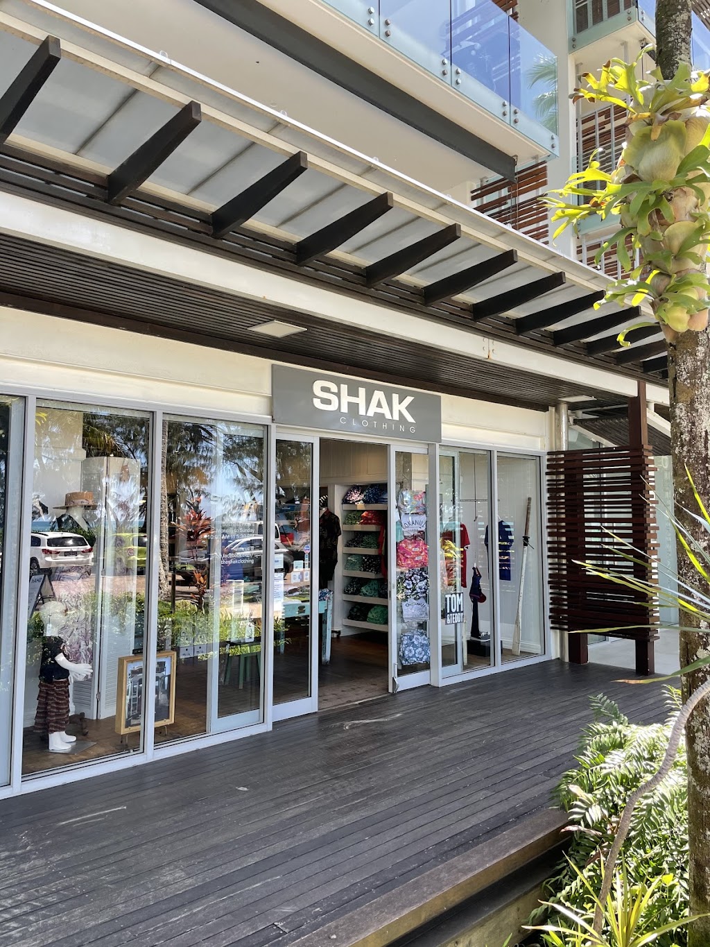 SHAK Clothing | clothing store | 47 Williams Esplanade, Palm Cove QLD 4879, Australia | 0740590033 OR +61 7 4059 0033
