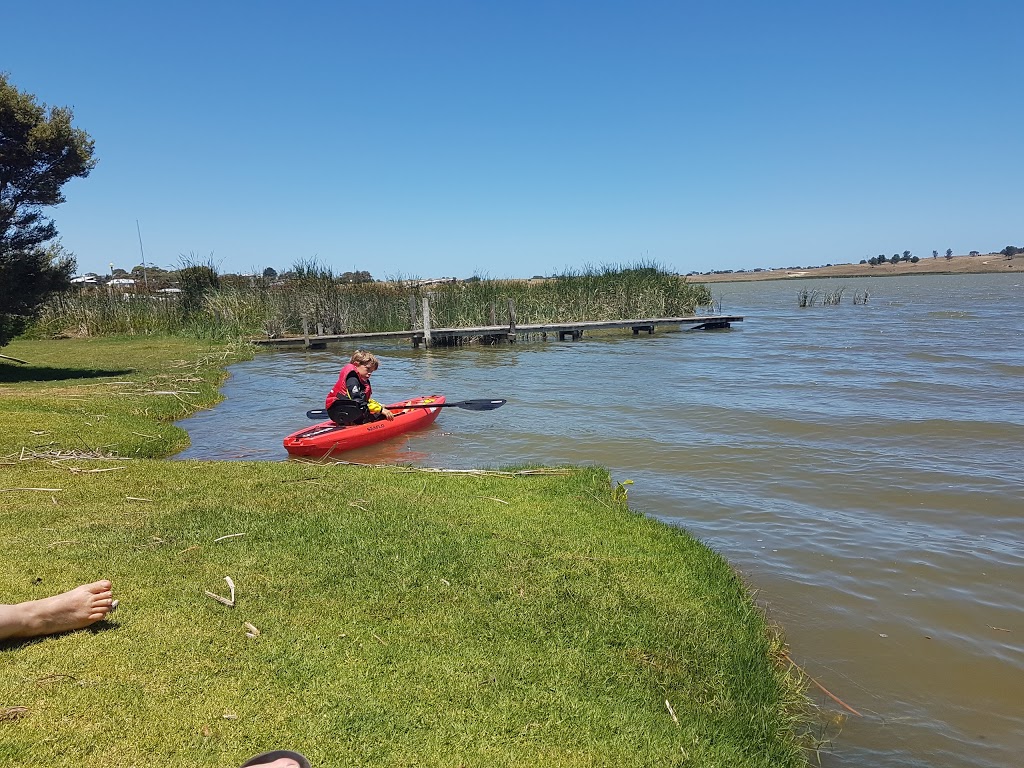 Clayton Bay Riverside Holiday Park | Island View Dr, Clayton Bay SA 5256, Australia | Phone: (08) 8537 0372