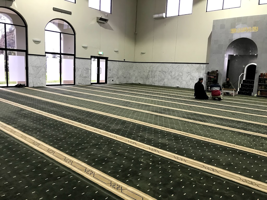 ISLAMIC EDUCATION AND WELFARE ASSOCIATION OF DANDENONG INC | mosque | 131-133 Belgrave-Hallam Rd, Narre Warren North VIC 3804, Australia | 0397968539 OR +61 3 9796 8539