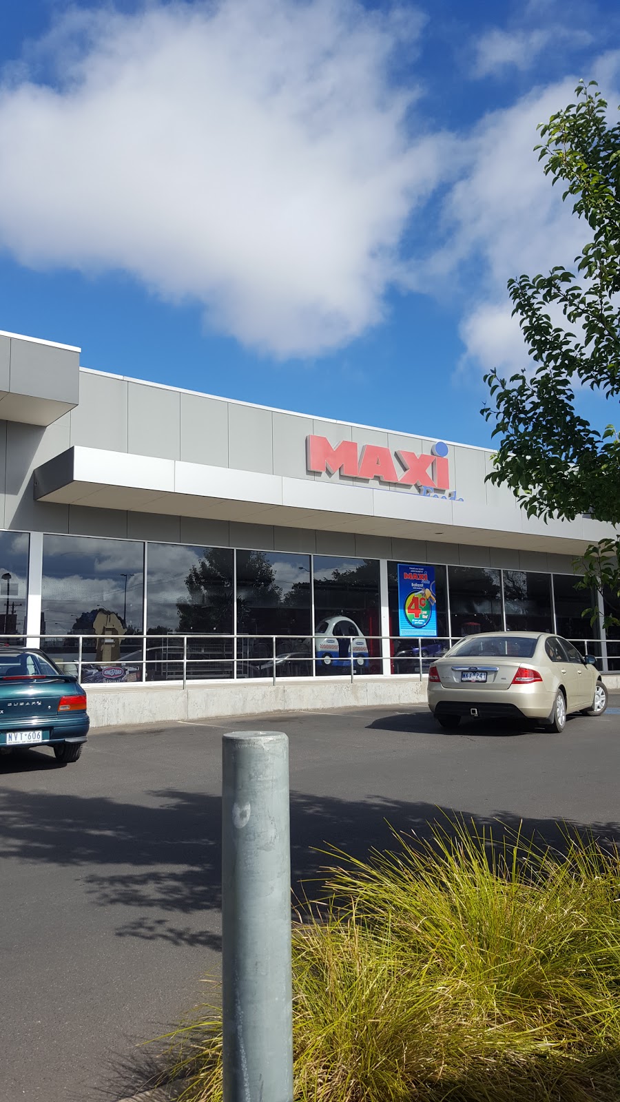 Maxi Foods | store | 601 La Trobe St, Redan VIC 3350, Australia | 0353360799 OR +61 3 5336 0799