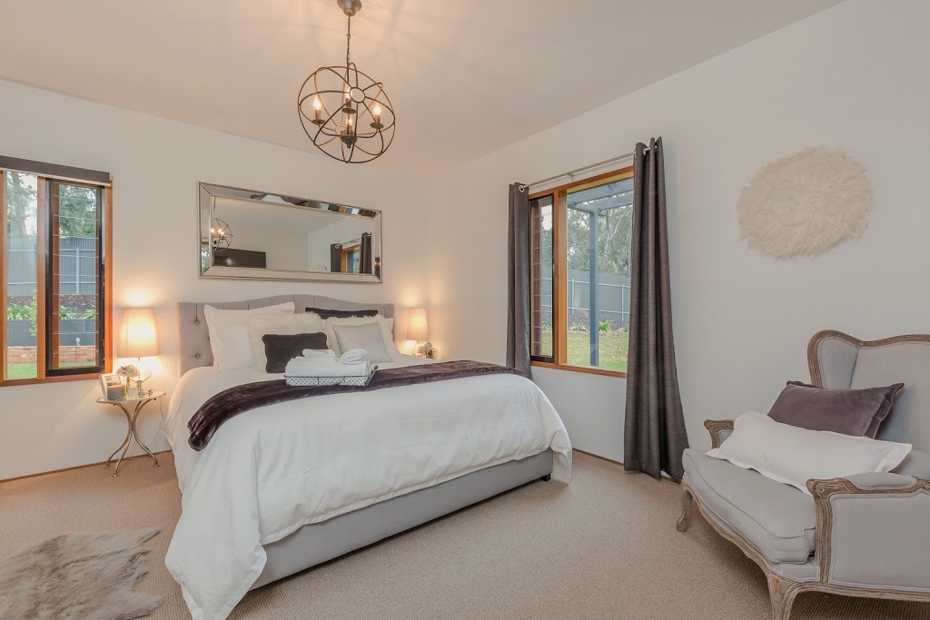 The Oak Nest Luxury Retreat | lodging | 15 Size Rd, Oakbank SA 5243, Australia | 0411078093 OR +61 411 078 093
