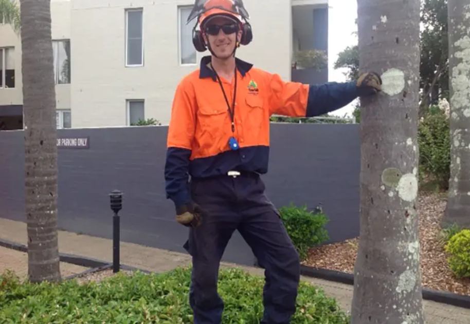 Life Minder - Personal Safety Alarm | 29 Garuwa St, Fingal Bay NSW 2315, Australia | Phone: 1800 684 422