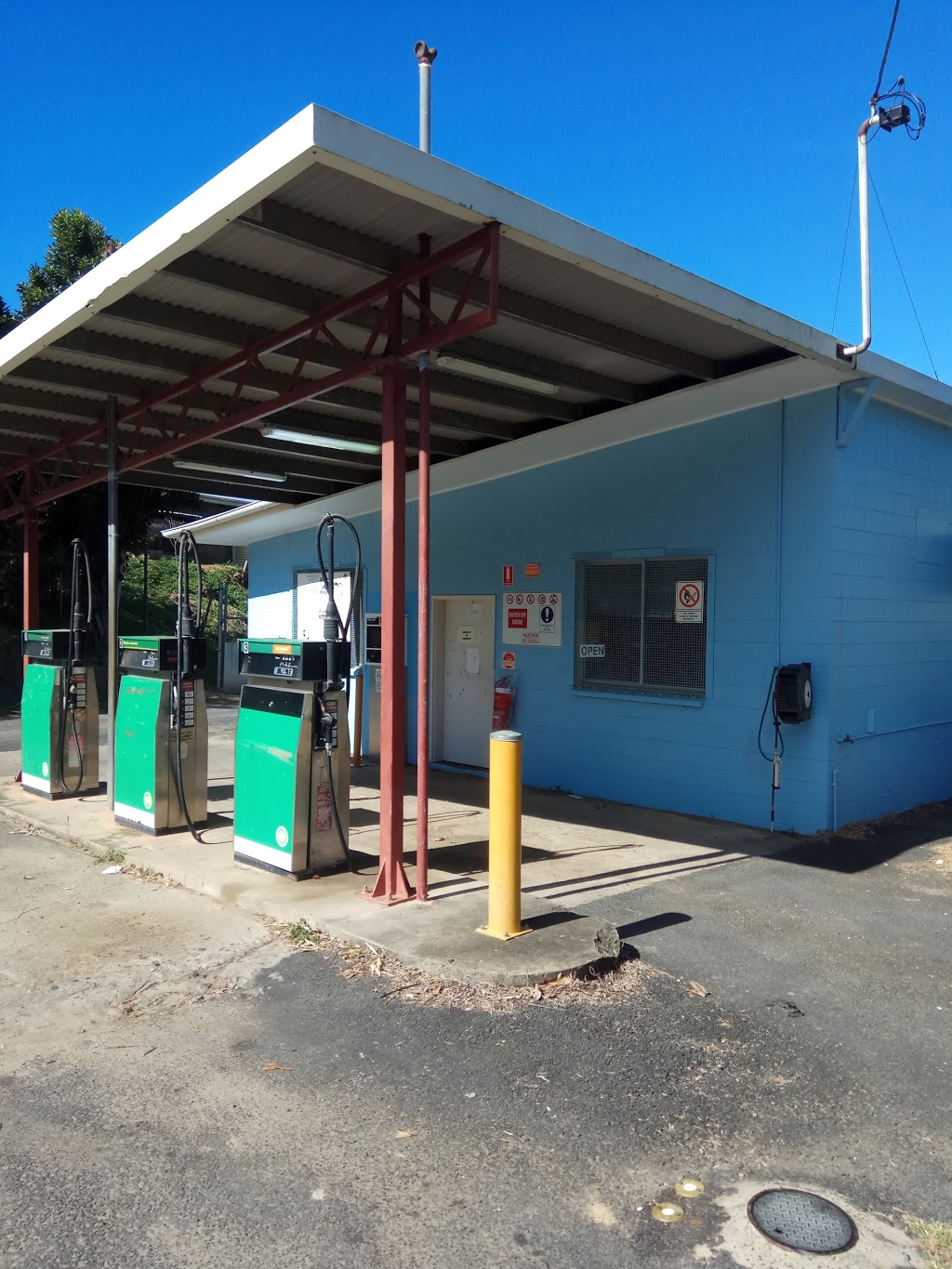 Wujal Service Station | gas station | 141 Kotzur St, Wujal Wujal QLD 4895, Australia