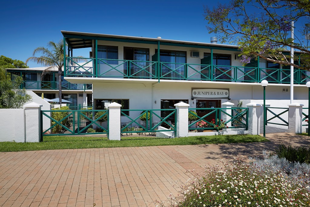 Windsor Lodge Como | lodging | 3 Preston St, Como WA 6152, Australia | 0893679177 OR +61 8 9367 9177