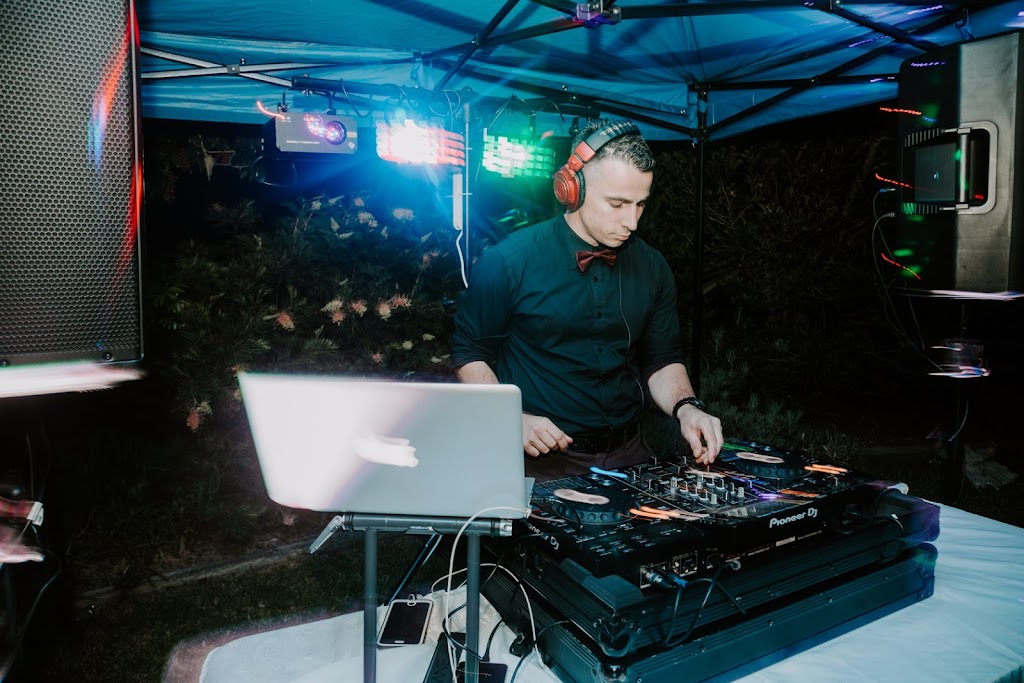 Down To Scratch DJs |  | 42 Lucinda Ave, Wamberal NSW 2260, Australia | 0490664126 OR +61 490 664 126