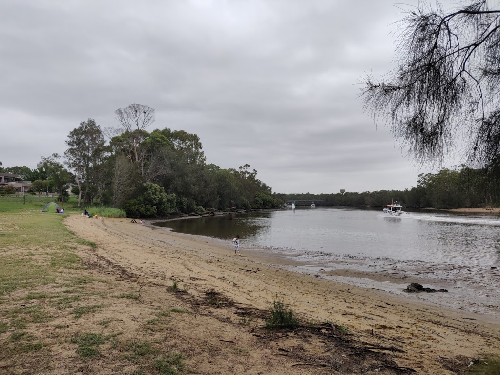 Kelso Beach Reserve | park | 571A Henry Lawson Dr, East Hills NSW 2213, Australia